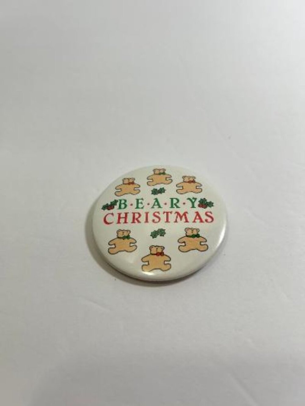 1986 Merry Beary Christmas Holidays Stuffed Animal Teddy Bear Vintage Button Pin